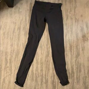 Lululemon wunder under size 4 black